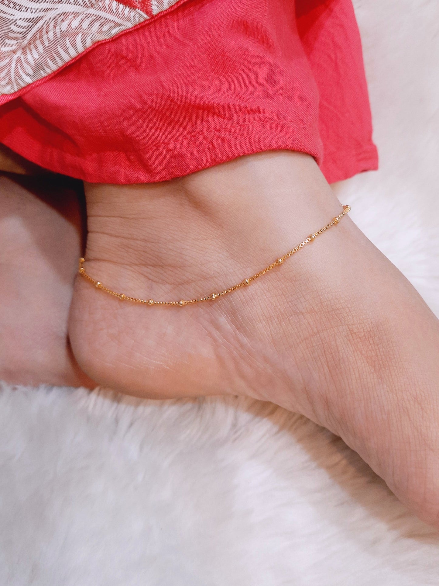 Golden Box Pattern With Ball Anklet