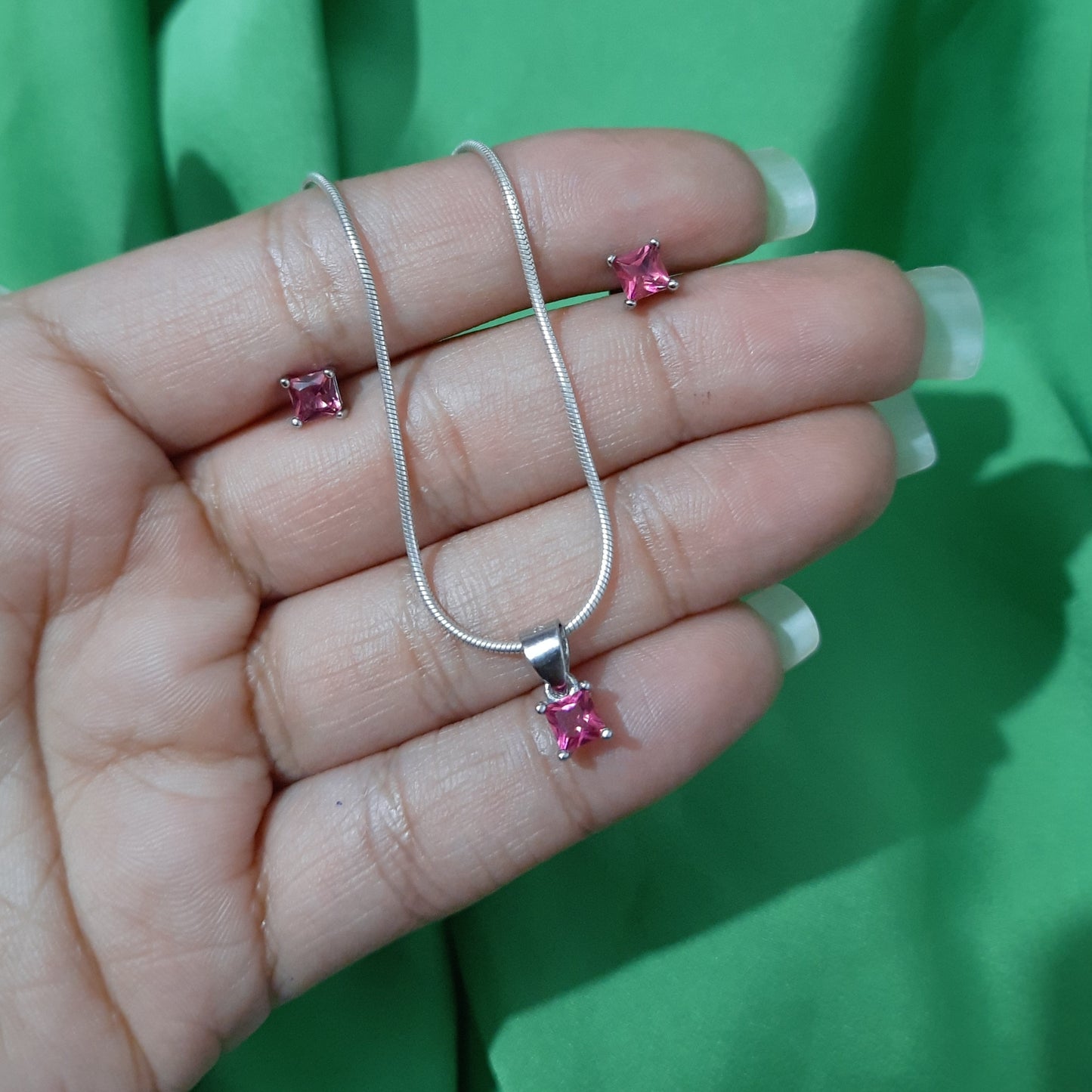 Cherry Red Square Pendant Set